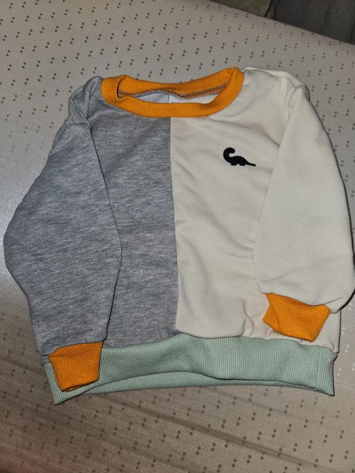 Ensemble jogging gris et crème - photo numéro 3