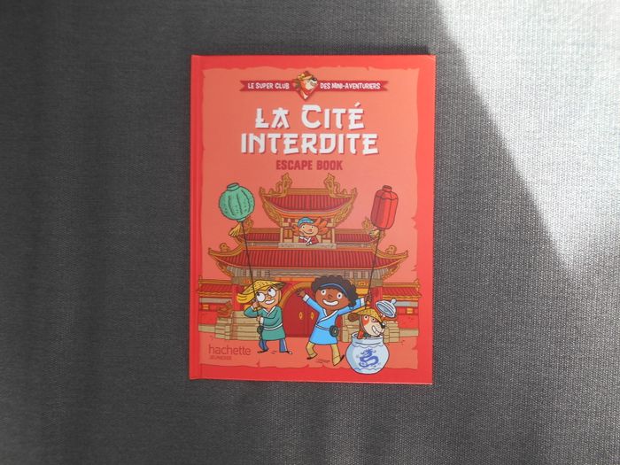 Livre: La cité interdite - photo numéro 1