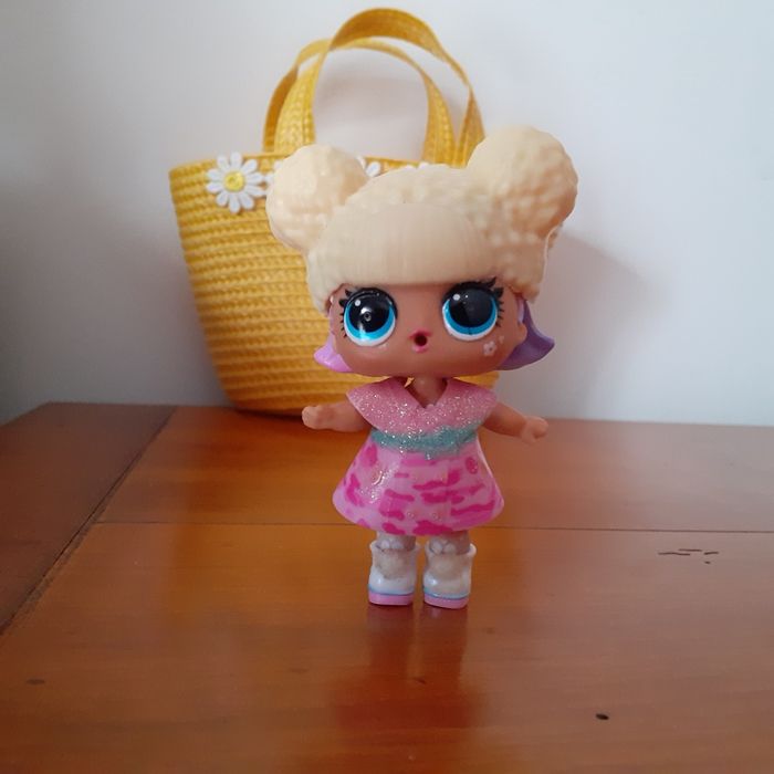 Figurine Poupée + 4 accessoires *L.O.L - photo numéro 9