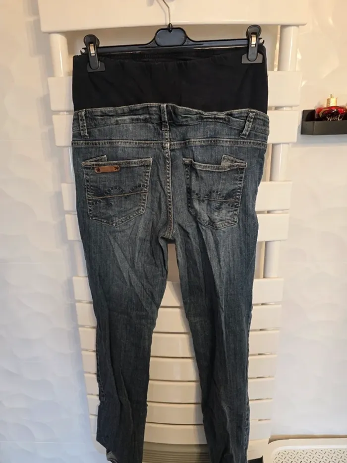 jeans maternité La Halle - photo numéro 2