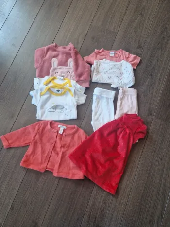 Lot taille 1 a 3 mois