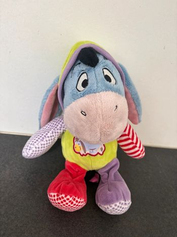 Peluche Bouriquet en pyjama Winnie L’ourson Disney