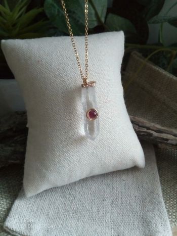 Collier cristal de roche et pierre de grenat
