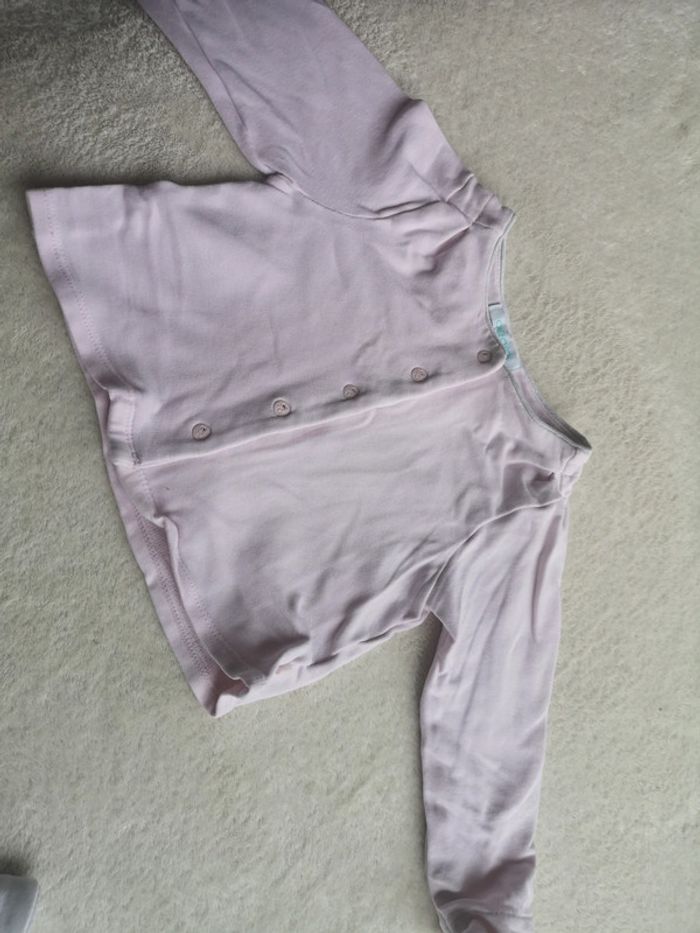Lot 2 gilets 18 mois - photo numéro 2