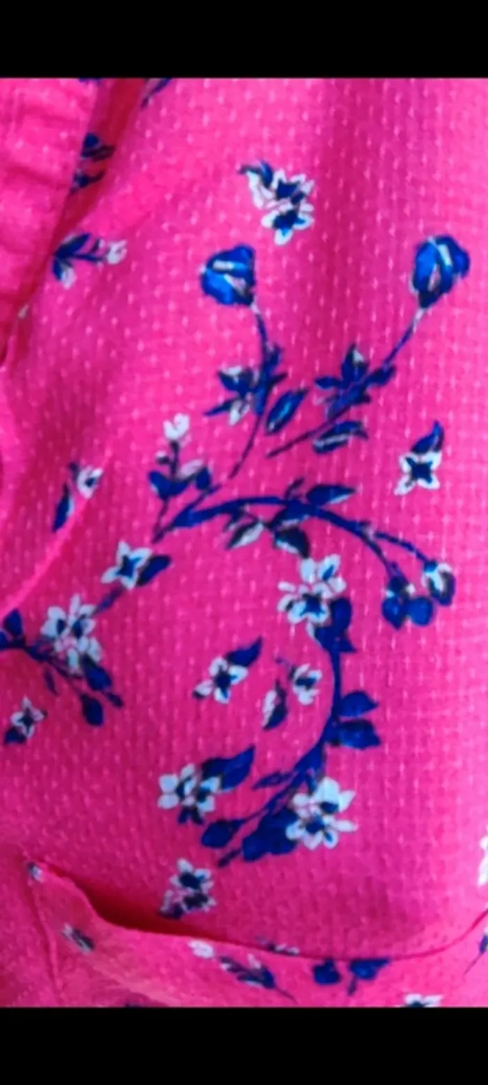 Blouse rose fleurie taille 38/40 - photo numéro 4