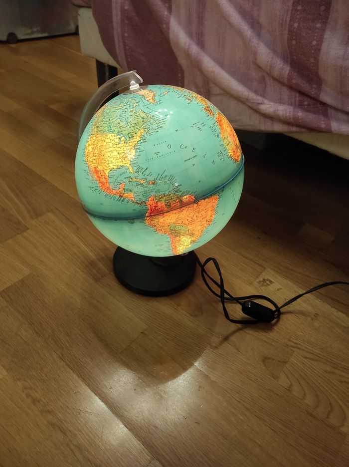 Globe lumineux - photo numéro 2