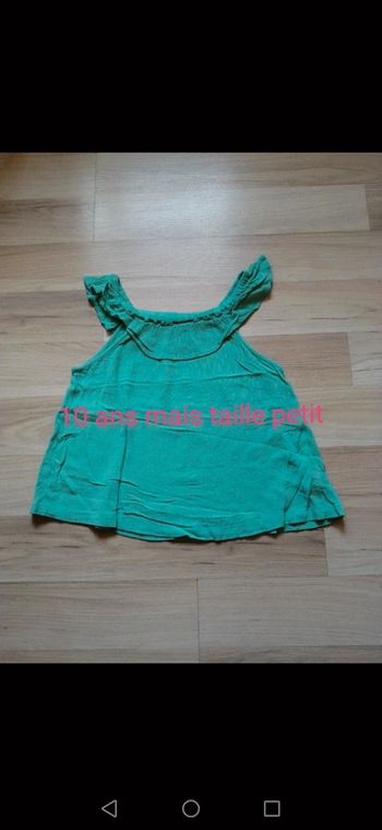 Débardeur 10 ans mais taille petit