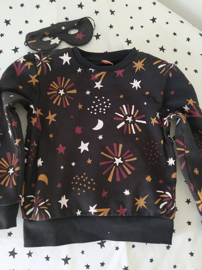 Pull tape a l œil 8ans - photo numéro 2