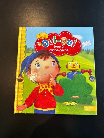 Oui oui joue à cache cache
