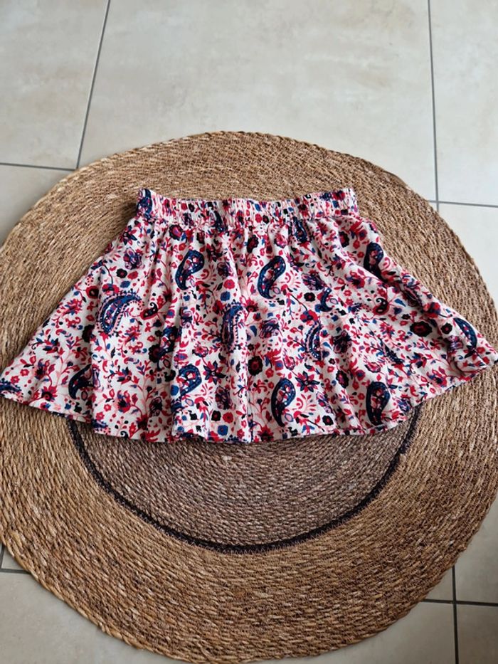 Jolie jupe originale Zara taille 36 - photo numéro 2