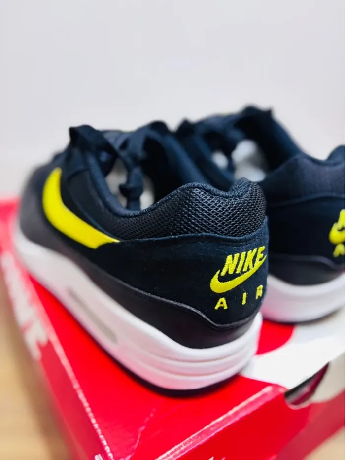 Nike Air Max 1 Essential Batman Taille 46 - photo numéro 4