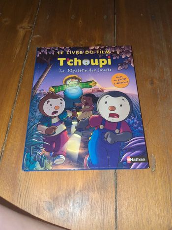 T'choupi tchoupi le livre du film le mystère des jouets