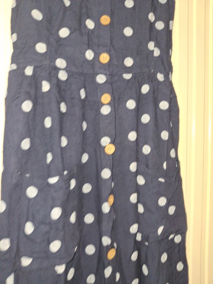 Très belle robe - photo numéro 2