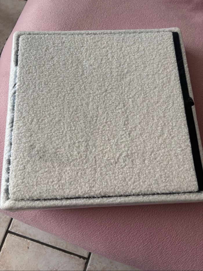 Pouf coffre de rangement neuf - photo numéro 2