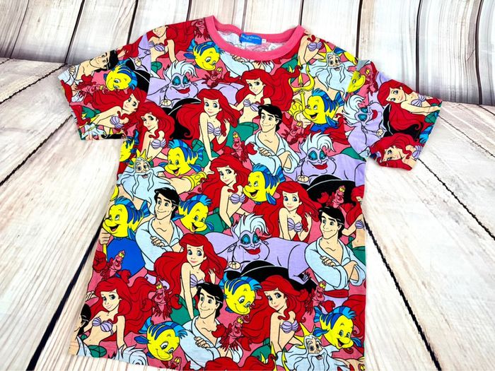 T-shirt Disney vintage - Tokyo Disneyland - la petite sirène all over print - photo numéro 4