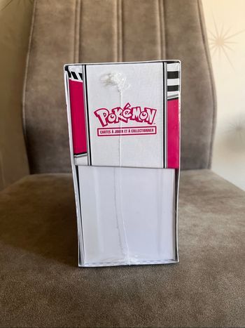 Pokemon ETB 10.5 Flamme Blanche