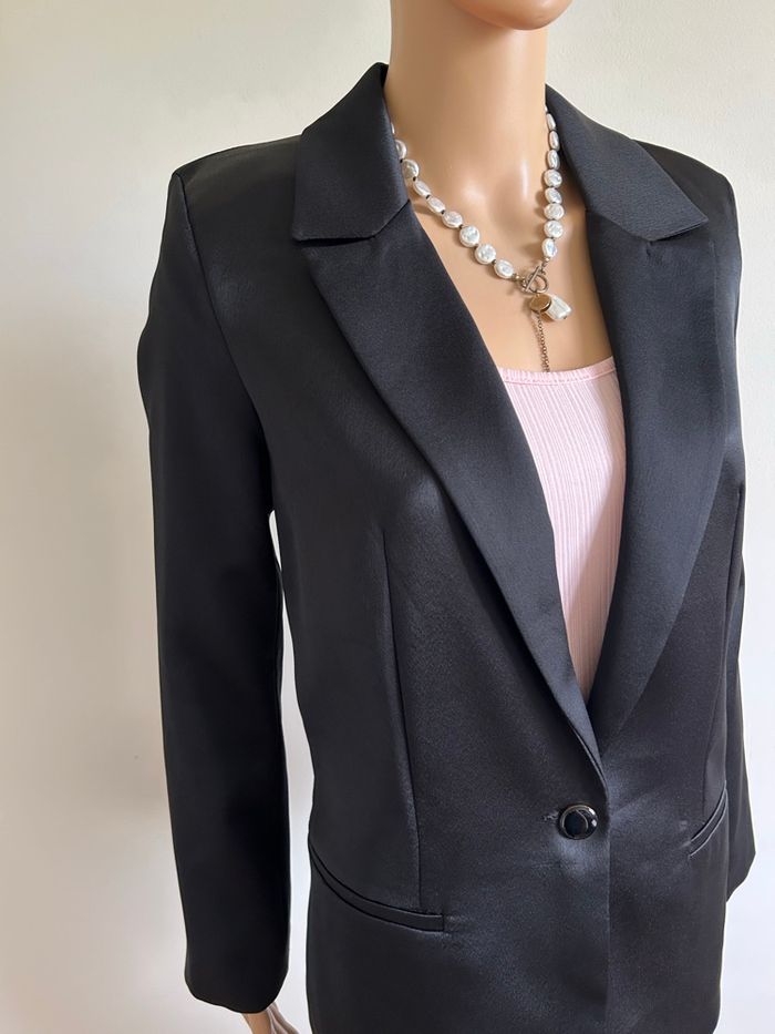 Blazer noir satiné neuf Naf Naf taille 36 (valeur 74€) taille grand - photo numéro 4