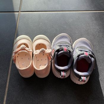Lot de Chaussures fille taille 22