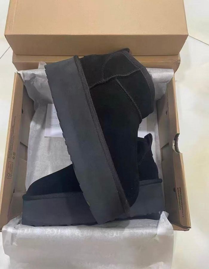 Ugg Classic Plateau Schwarz 39 - photo numéro 2