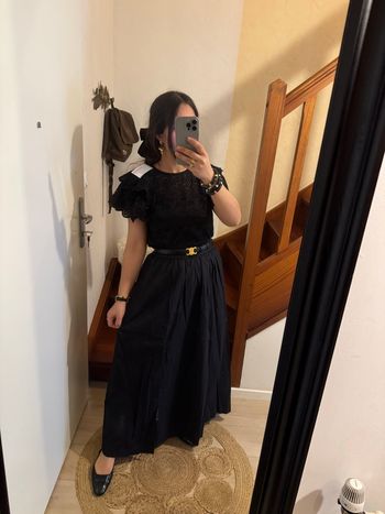 Blouse noire broderie anglaise 