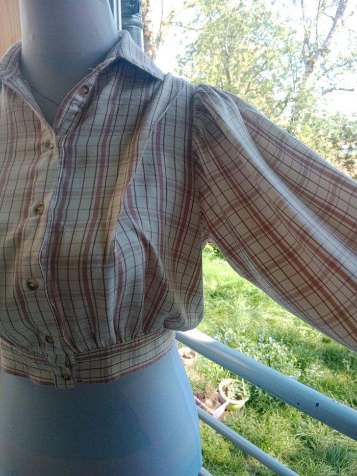 Chemise courte tendance 🌸 - photo numéro 4