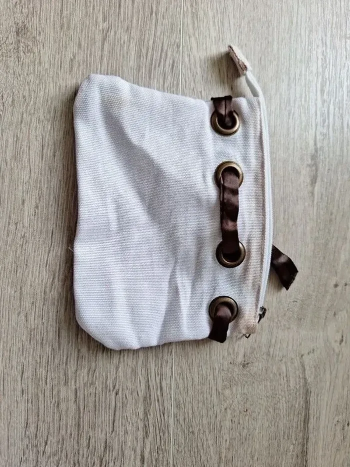 Pochette maquillage - photo numéro 2