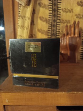 Parfum douceur blanche b'y note 33 paris