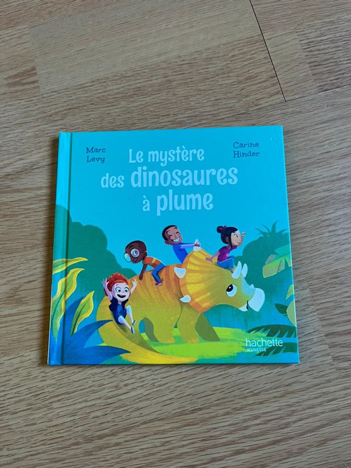 Le mystère des dinosaures à plume