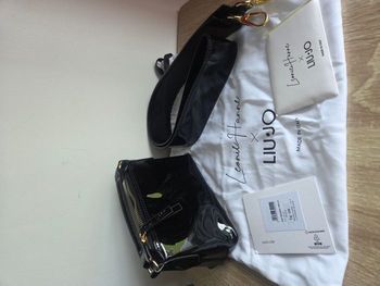Mini sac noir liu jo neuf x leonie hanne