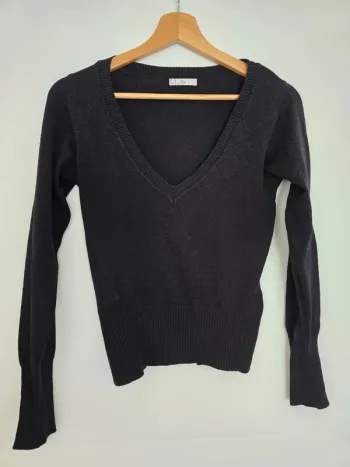 Pull noir col V