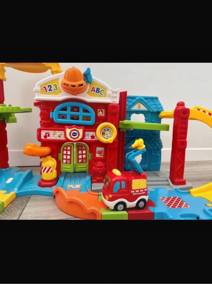 VTech tut tut bolides Maxi caserne de pompiers - photo numéro 2