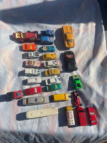 Lot de voitures anciennes