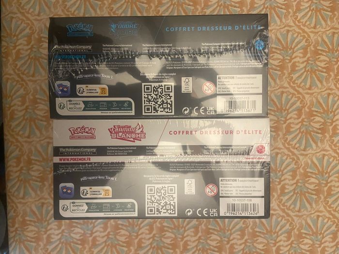 Lot ETB Pokemon flamme blanche + foudre noire scellé - photo numéro 3