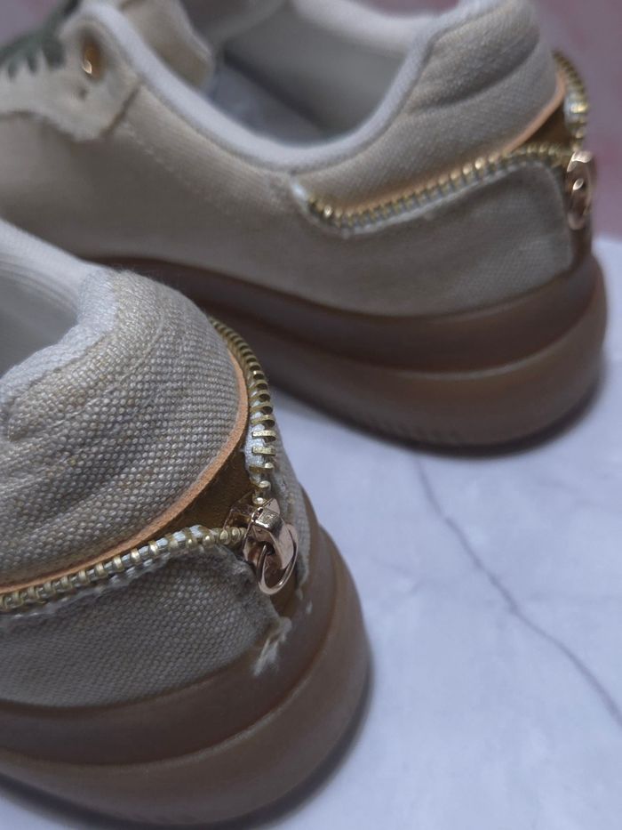 Baskets en toile Kaki et Beige - Style Rétro - Neuves - Taille 36 - photo numéro 4