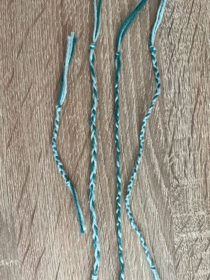 Lot de bracelets tressés (+ bague) ou au choix
