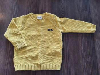 Pull taille 9 mois (71 cm)