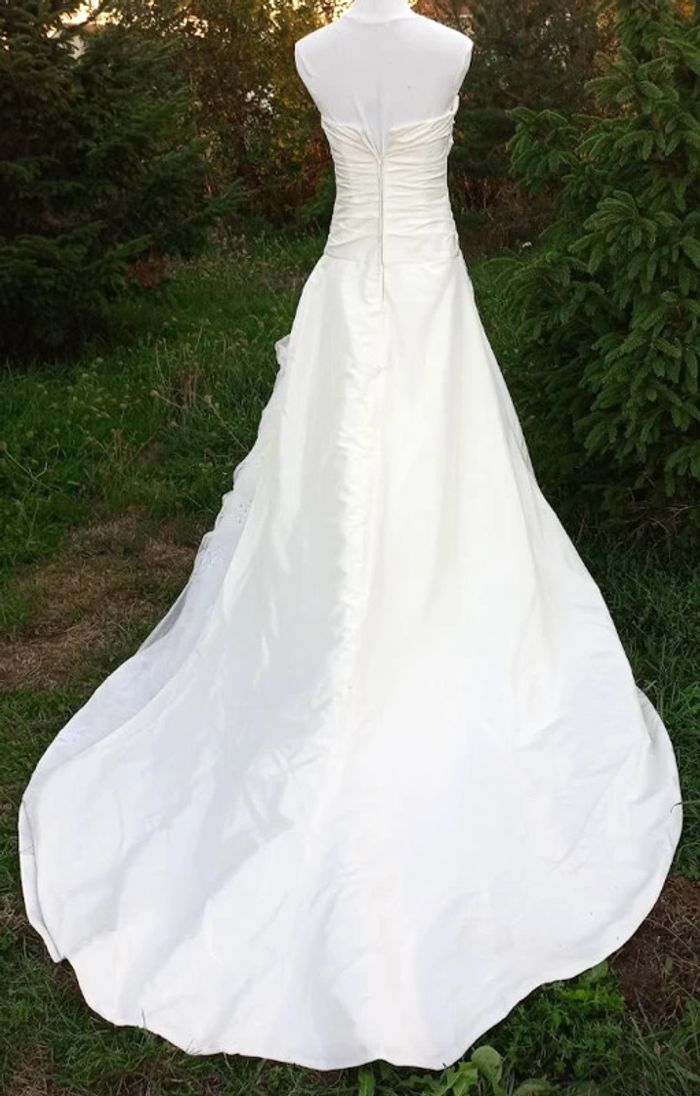 Robe de mariée Taille 34/36 - photo numéro 2
