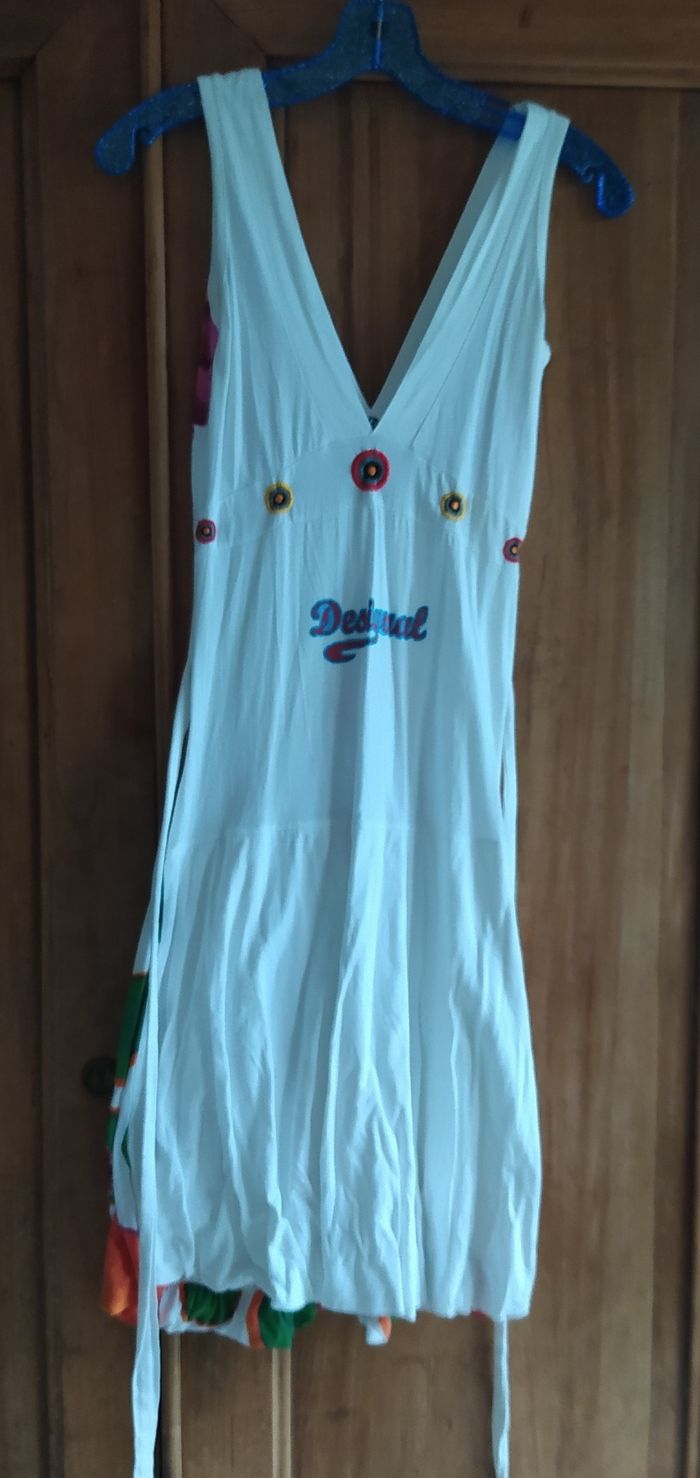 Robe Desigual taille XS. - photo numéro 2
