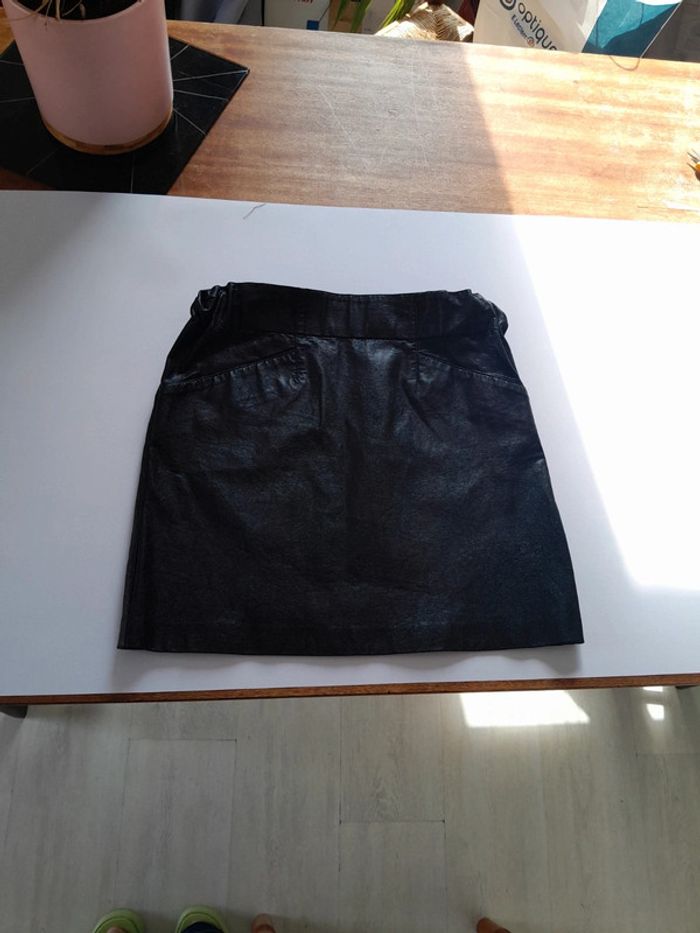 Jupe courte simili cuir