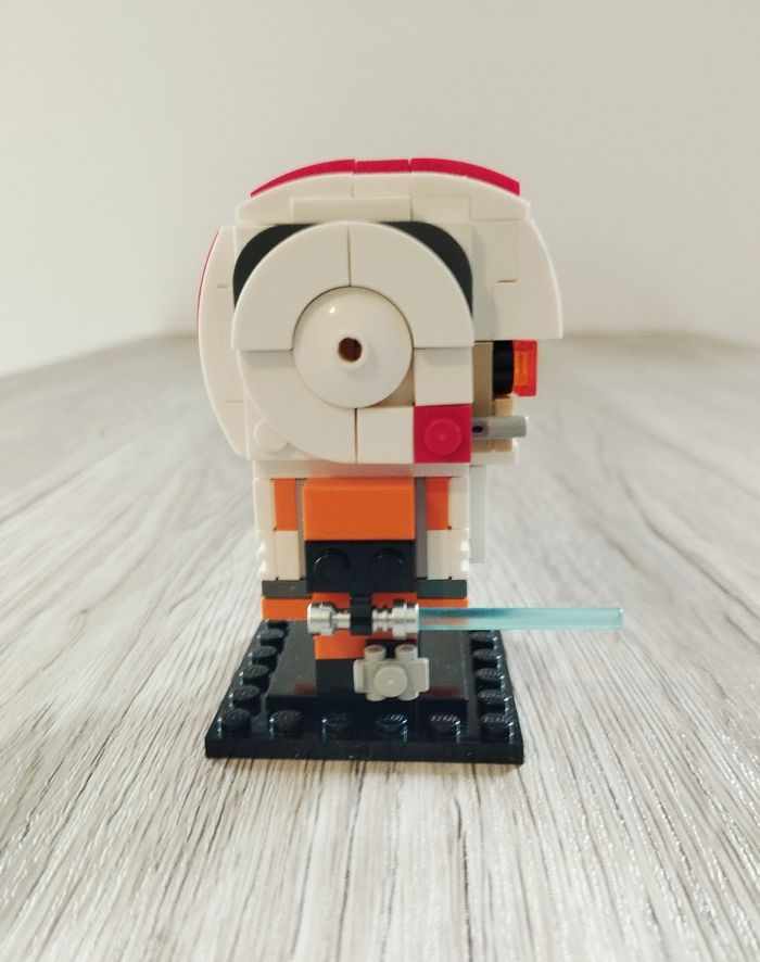 LEGO 40795 Star Wars : Luke Skywalker - photo numéro 3