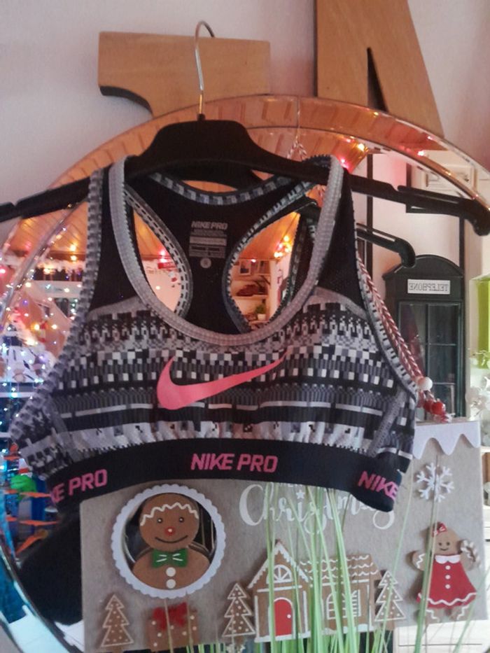 Brassière sport nike 8-10ans 👧