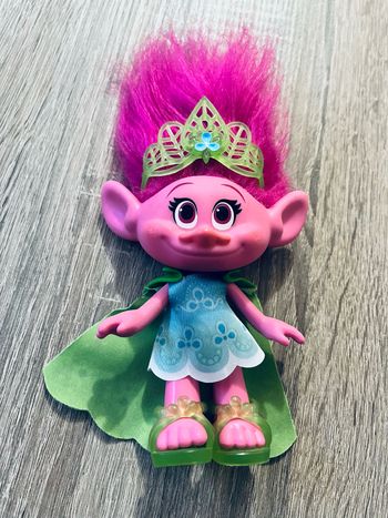 Poupée les Trolls: princesse Poppy