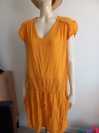 Robe kiabi T44