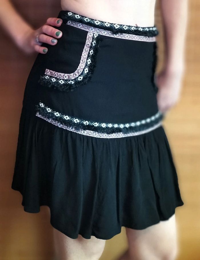 Jupe à volants Naf Naf Taille 36 - photo numéro 2