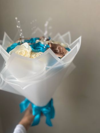 Bouquet de fleurs satinées