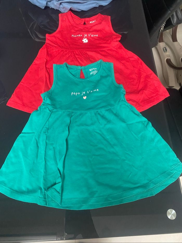Robe rouge et verte