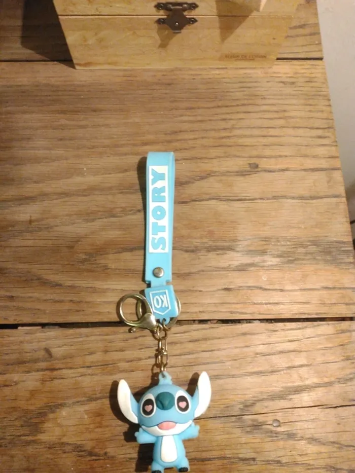 Porte clé stitch - photo numéro 3