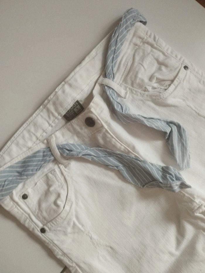 Jeans neuf - photo numéro 2