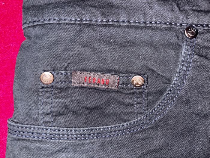 Pantalon de la marque Féraud jeans en bon état - photo numéro 2