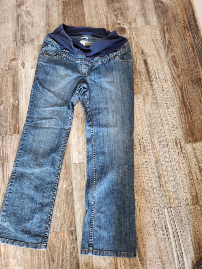 Jeans de grossesse bon état - photo numéro 2